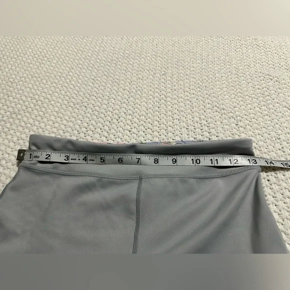 Nike Girls' One Energy‎ Dri-FIT Gray Mushroom
Print Tight Fit Legging KIDS XL - Picture 8 of 8